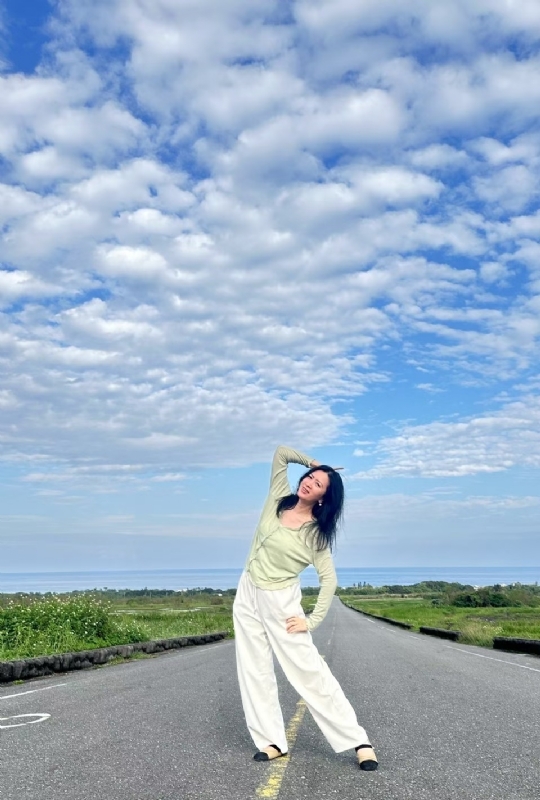 诗蕊的第一张照片--都江堰闪婚服务中心